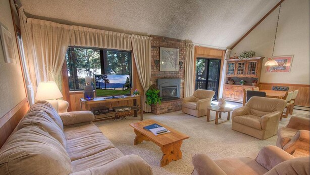 Unclassified image, 1 of 12, button - Brookstone Pines (Incline Village)