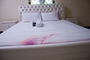 4 quartos, Wi-Fi, roupa de cama
