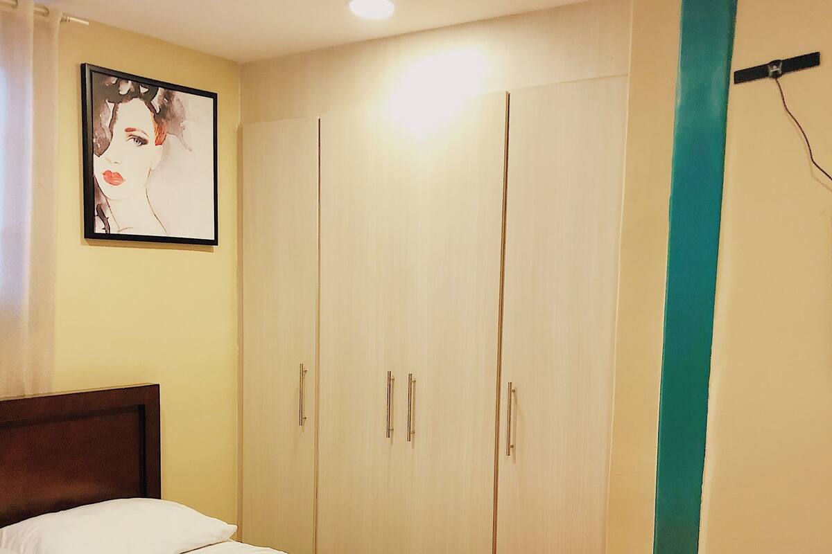 Minibar, individually decorated, individually furnished, desk