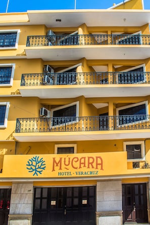 Front of property - Hotel Múcara (Veracruz)