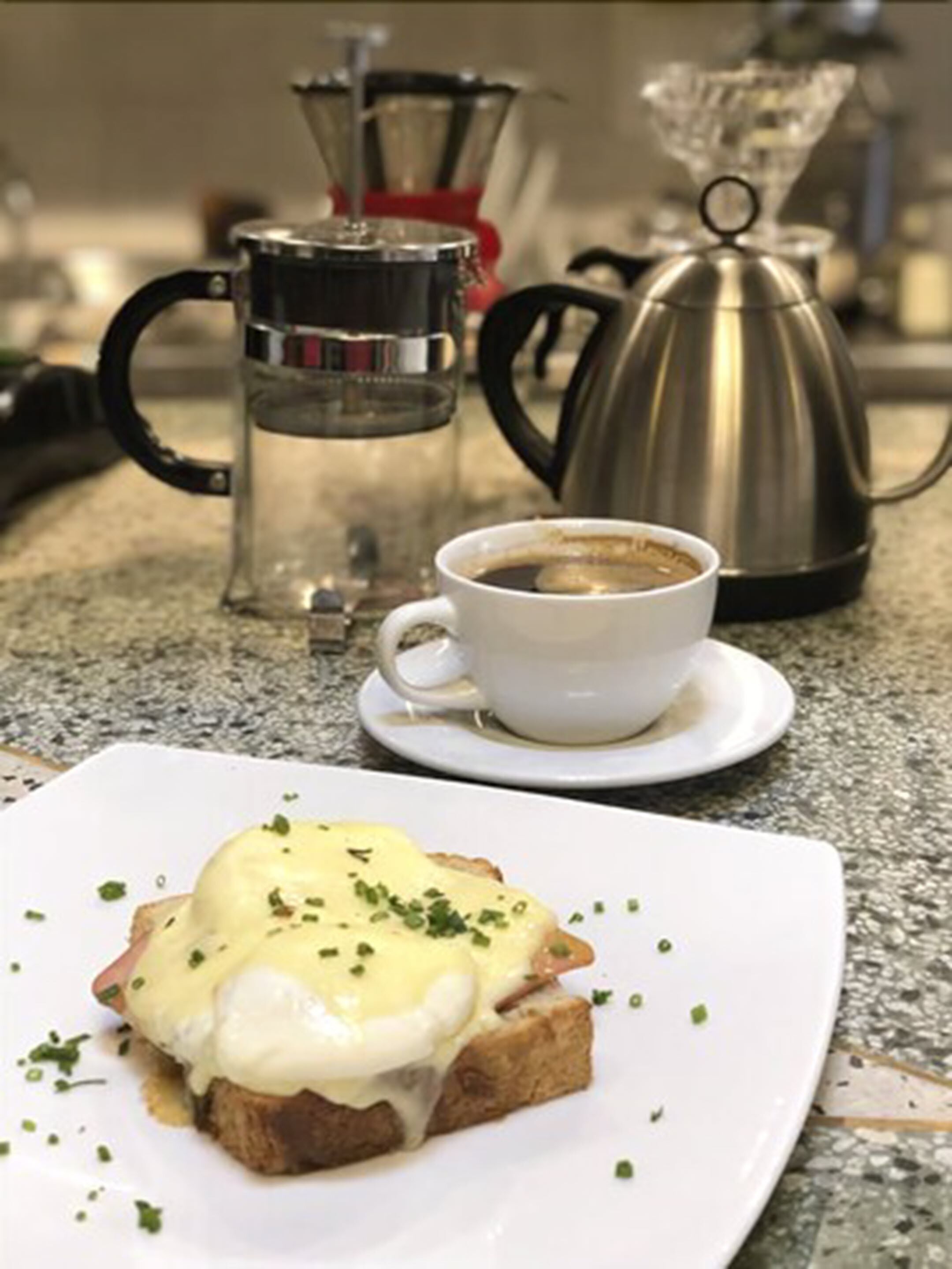 daily continental breakfast (cop 17000 per person)