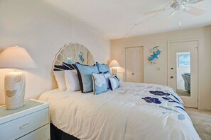 Studio, 1 King Bed (Beach & Tennis 2303)