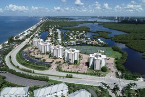 Studio, 1 King Bed (Beach & Tennis 2303) | Exterior