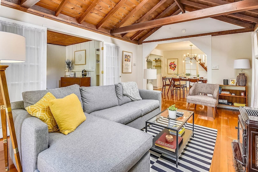 Sunshine Grove ~ Stylish Retreat! Hot Tub. Close To Wine Country Activites - Jenner, CA