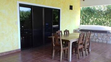 Family Villa | Terrace/patio