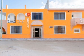Front of property - Hotel Las Garzas (Progreso)