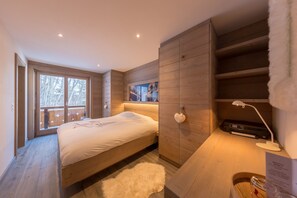 4 Schlafzimmer, Bügeleisen/Bügelbrett, kostenloses WLAN, Bettwäsche