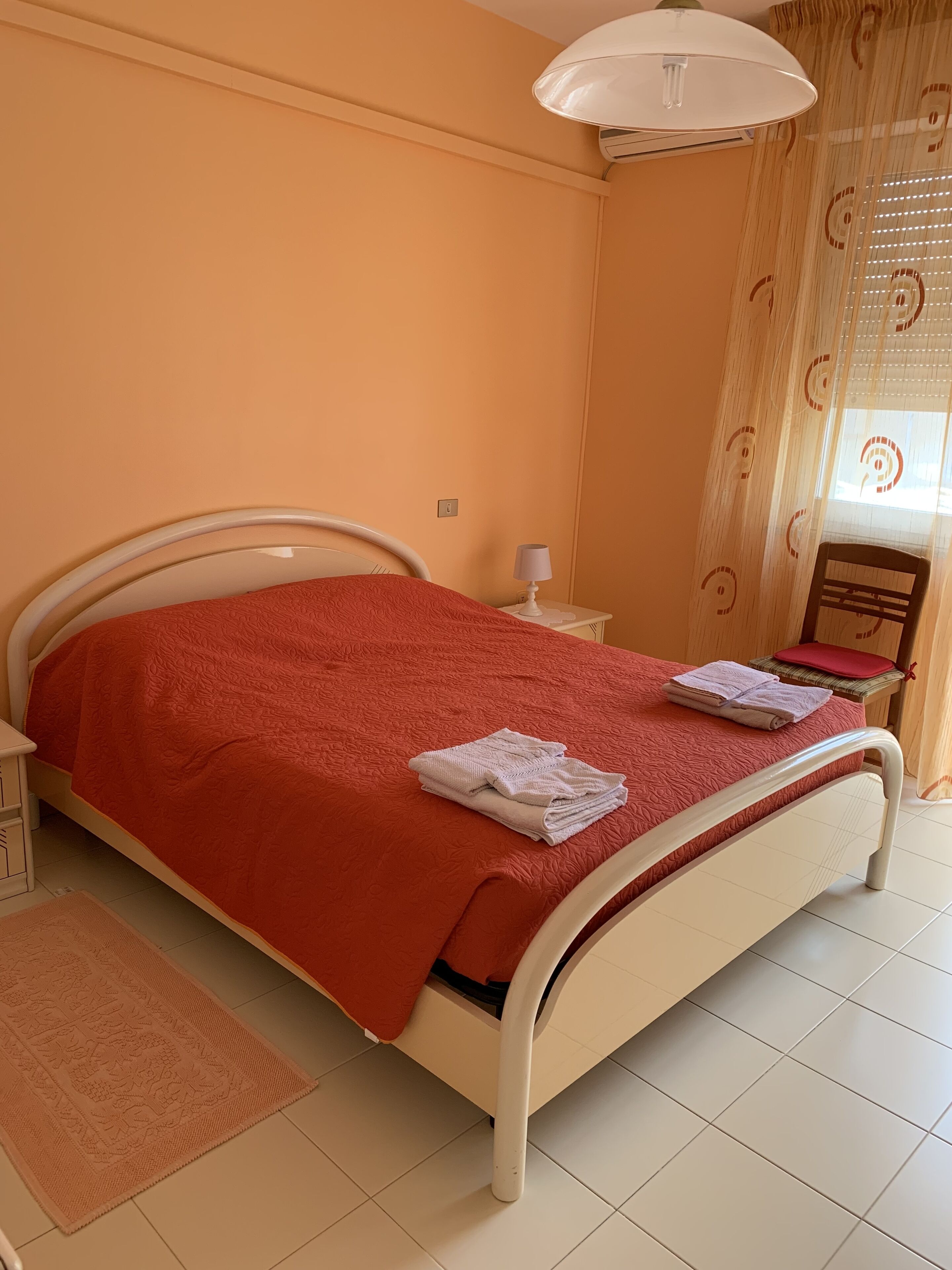 3 bedrooms, iron/ironing board, Internet, bed sheets