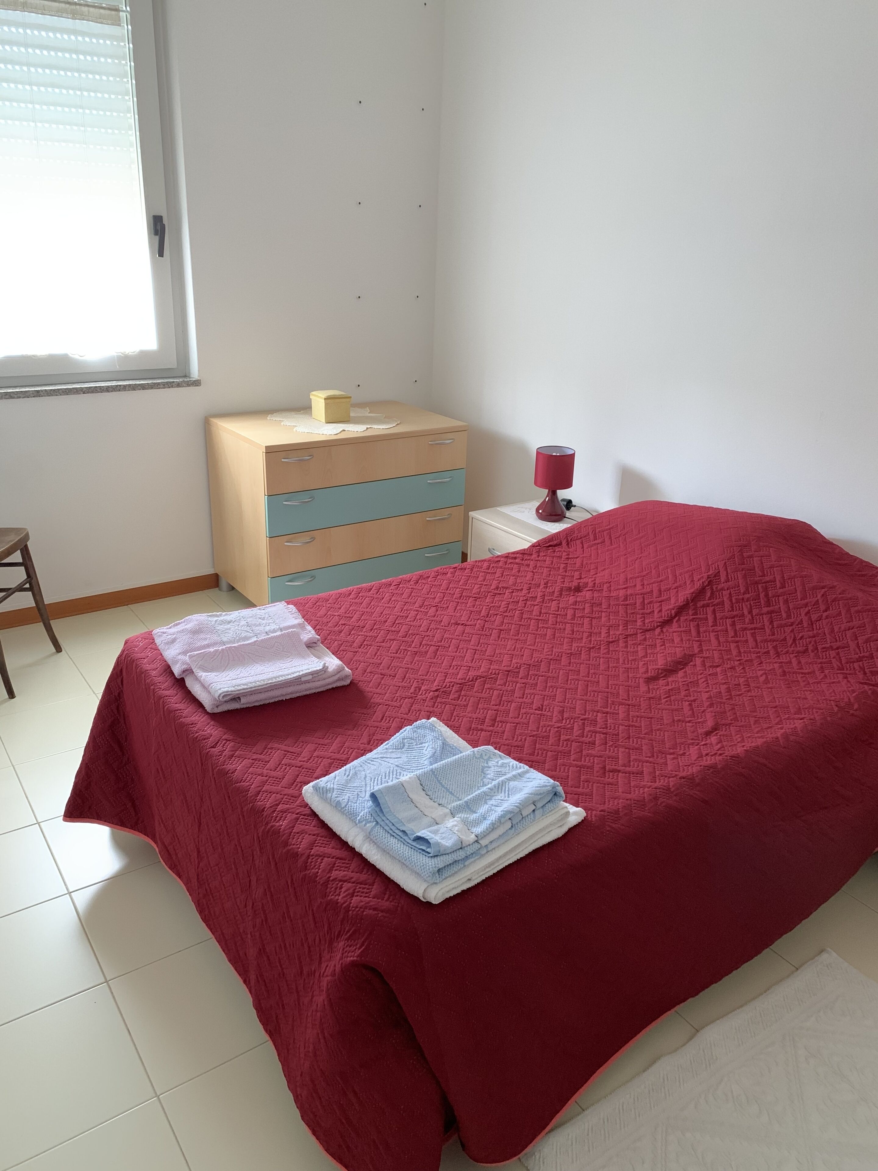 3 chambres, fer et planche à repasser, accès Internet, draps fournis