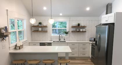 Jocassee Bungalow | 2 Acre Private Estate | Escape. Unplug. Relax.