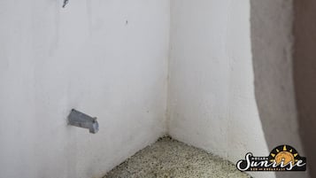 Romantic Double Room | Bathroom shower