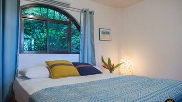 Romantic Double Room | In-room safe, individually decorated, individually furnished