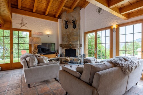 Chalet Pierre Blanche - Ski-in/out