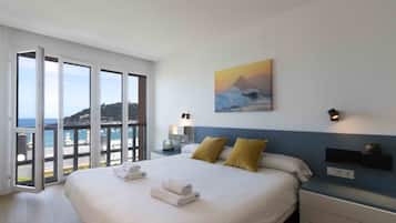 3 slaapkamers, een strijkplank/strijkijzer, gratis wifi, beddengoed
