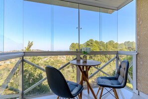 Departamento Deluxe, 2 habitaciones, vista al jardín | Interior