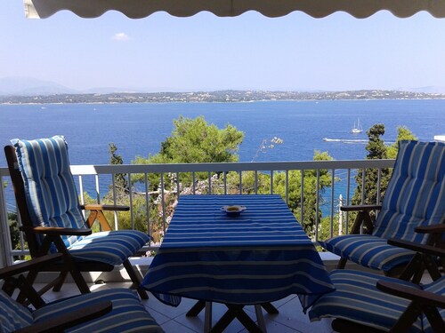 iLiana's seaside maisonette.