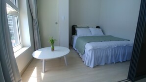 Laptop workspace, blackout curtains, iron/ironing board, free WiFi
