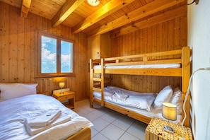 4 bedrooms, free WiFi, bed sheets - Chalet Les 2 Sabots - ski/in-out (Haute-Nendaz)