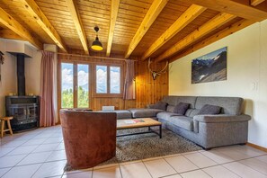 TV, fireplace, DVD player - Chalet Les 2 Sabots - ski/in-out (Haute-Nendaz)