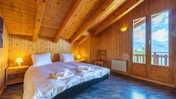 4 bedrooms, free WiFi, bed sheets