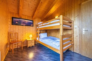 4 Schlafzimmer, kostenloses WLAN, Bettwäsche