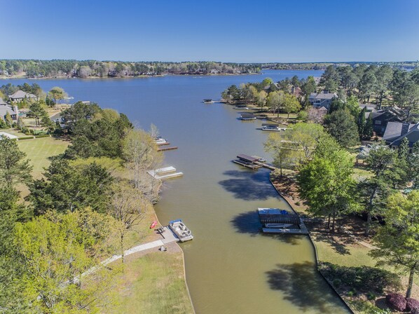 Seasonal outdoor pool - 104 Hawks Ridge - Lake House (Eatonton)