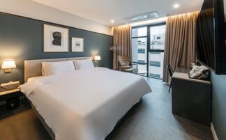 Individually decorated, blackout curtains, soundproofing, free WiFi