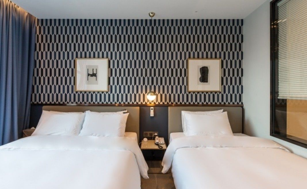 business twin room (8 pm check-in on friday-sunday) | individually decorated, blackout curtains, soundproofing, free wifi