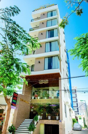 Bagian depan properti