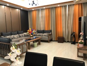 Elite-Villa | 5 Schlafzimmer, Schreibtisch, Verdunkelungsvorhänge, kostenloses WLAN