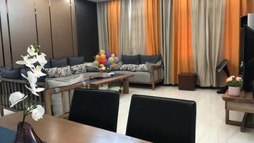 Elite-Villa | 5 Schlafzimmer, Schreibtisch, Verdunkelungsvorhänge, kostenloses WLAN