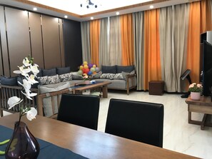Elite-Villa | 5 Schlafzimmer, Schreibtisch, Verdunkelungsvorhänge, kostenloses WLAN
