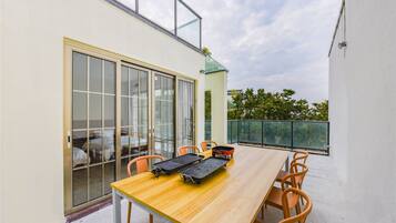 Villa | 9 Schlafzimmer, Schreibtisch, Verdunkelungsvorhänge, kostenloses WLAN
