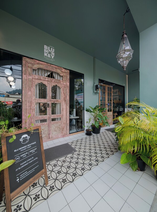 Front of property - Blu Monkey Boutique Phuket Town (Phuket)