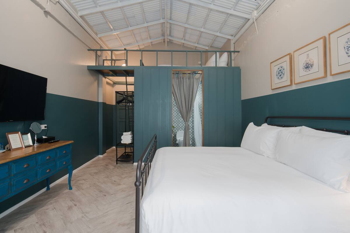 Een kluis op de kamer, verduisterende gordijnen, gratis wifi, beddengoed