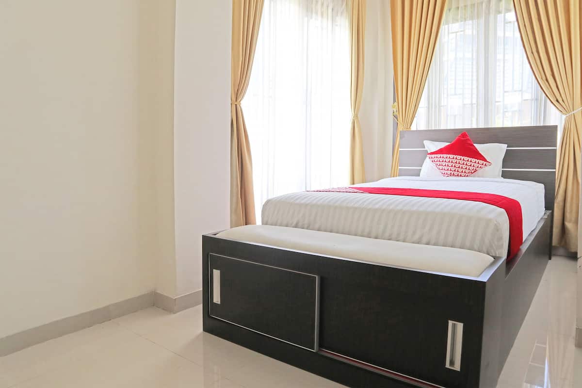 Standard Single Room | Desk, free WiFi, bed sheets
