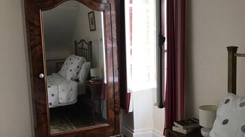 3 Schlafzimmer, Bügeleisen/Bügelbrett, Reisekinderbett, kostenloses WLAN