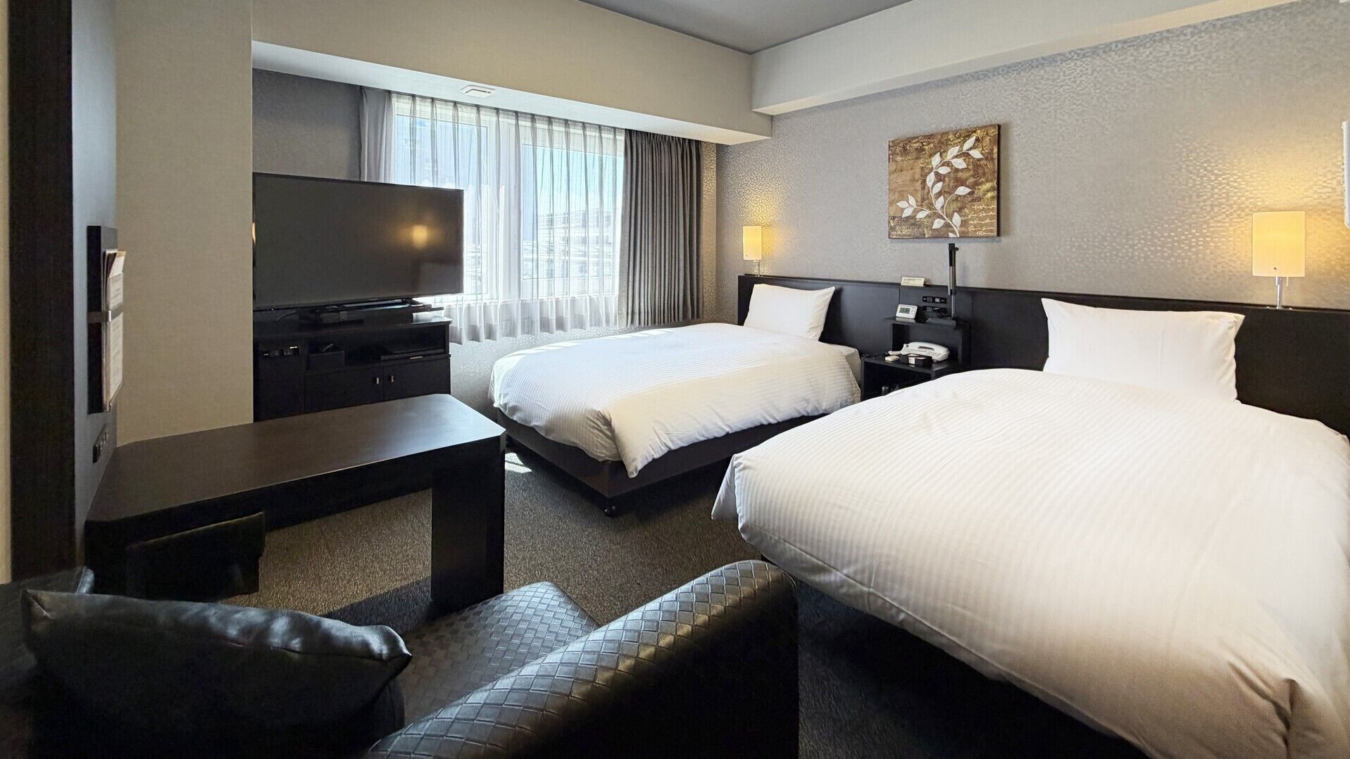 Desk, free WiFi, bed sheets
