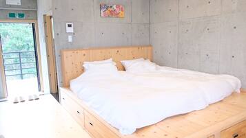 Apartment | 1 bedroom, desk, blackout drapes, free WiFi