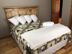 4 bedrooms, WiFi, bed sheets