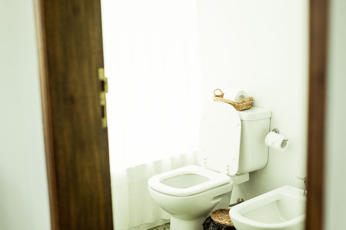 Superior-Zimmer | Badezimmer | Dusche, kostenlose Toilettenartikel, Handtücher