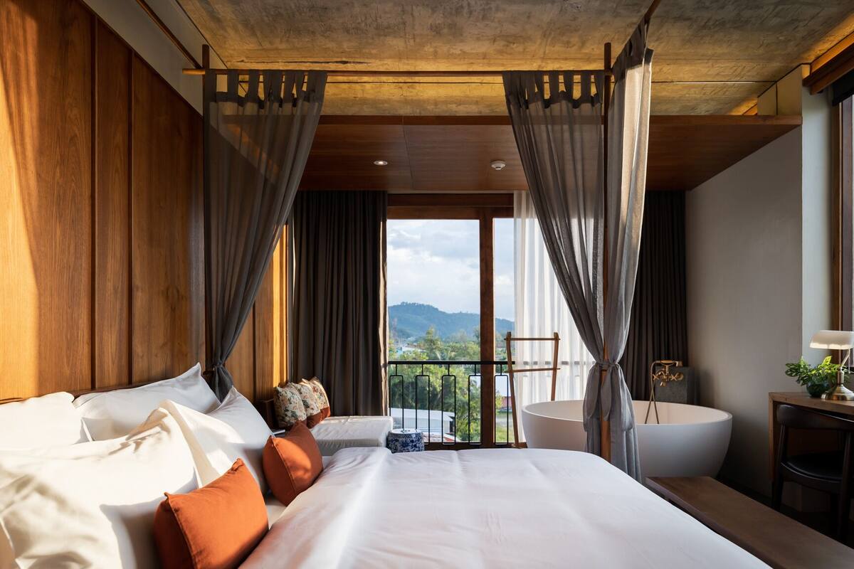 deluxe with bathtub type-b | 1 bedroom, premium bedding, down duvets, free minibar items