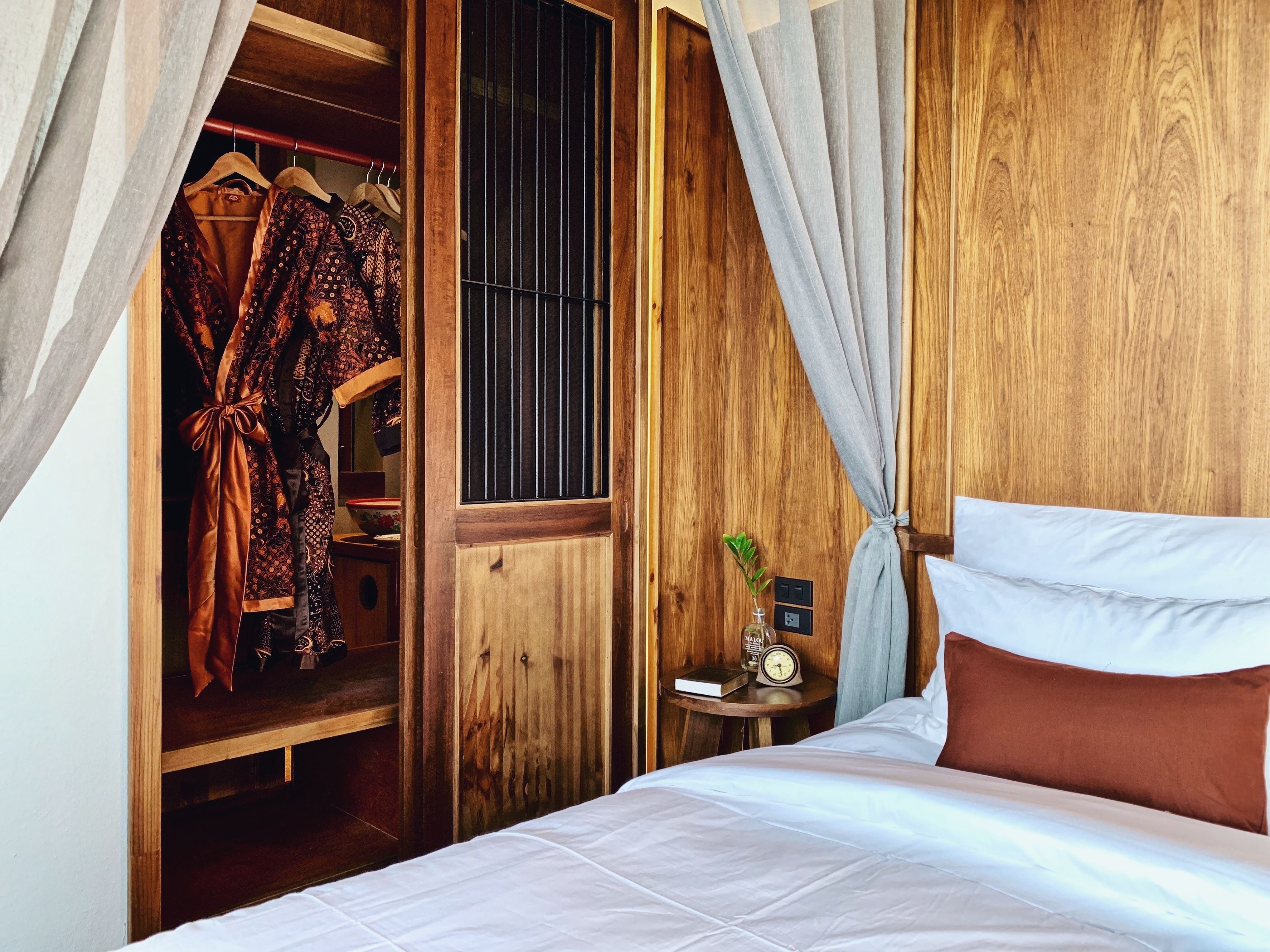 deluxe with bathtub type-b | 1 bedroom, premium bedding, down duvets, free minibar items