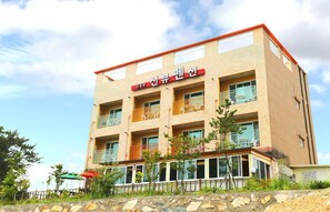 Voorkant van accommodatie