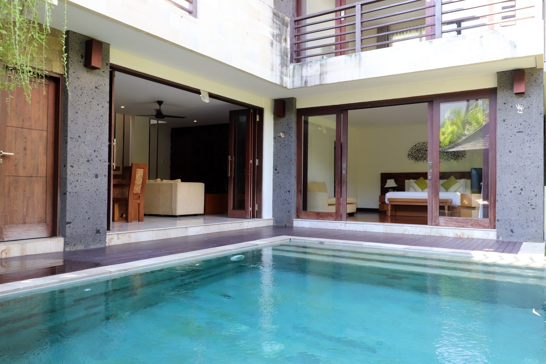 Piscine extérieure