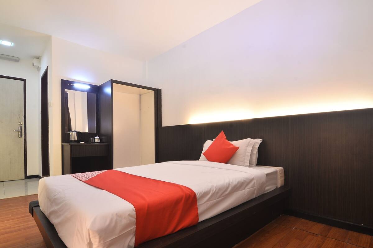 Standard Single Room | Desk, free WiFi, bed sheets