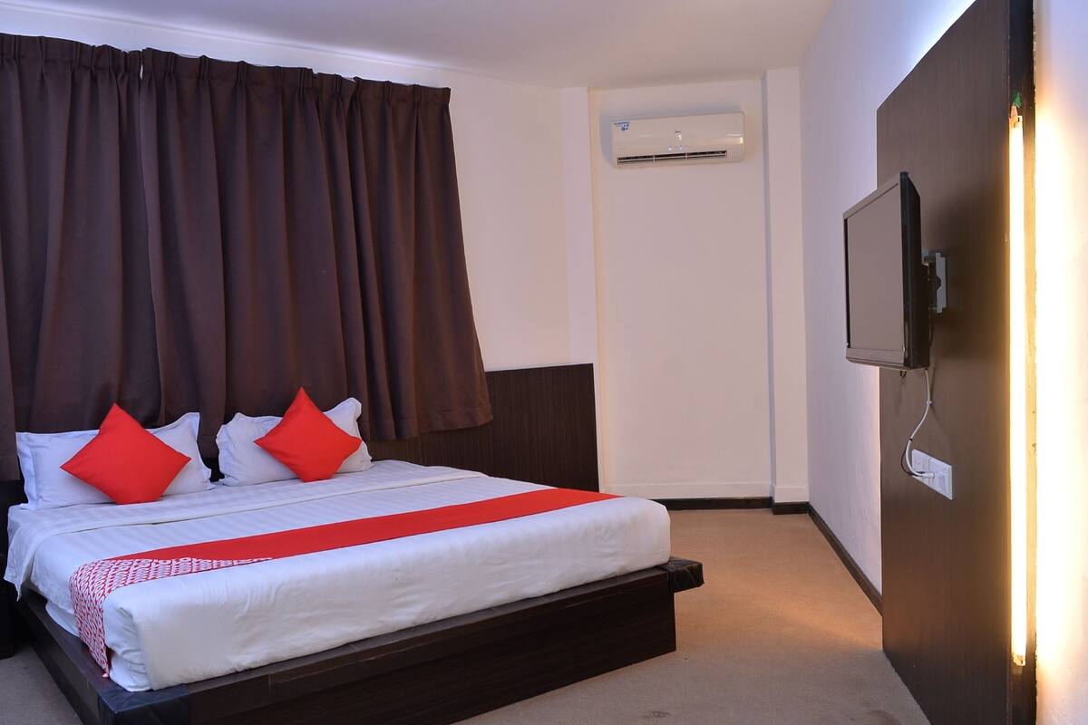 Superior Double Room | Desk, free WiFi, bed sheets