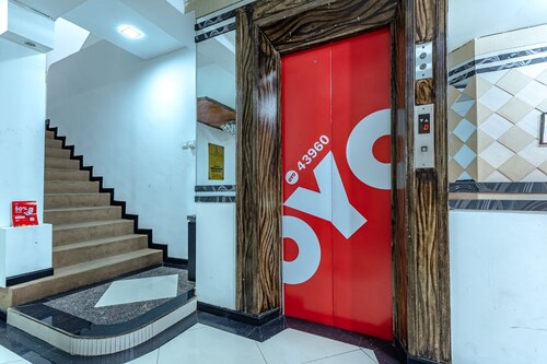 OYO 43960 Laksamana Executive & Boutique Hotel