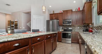 Newly Renovated Home - Brand New Furniture Throughout - Clubhouse With Pool and Tennis Courts!