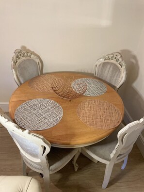Apartment, Ensuite, Courtyard View | Lounge - Beach House Courtyard 1 bed (Southport)